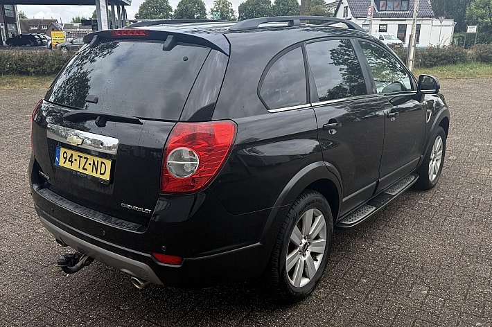 Chevrolet Captiva 3.2i Executive , AUTOMAAT, AWD, 7 PERS , AIRCO, LEDER, OPENDAK, ELECTR STOELEN, ELEC SPIEGELS EN RAMEN, AWD, TREKHAAK, BOEKJES AANWEZIG, 4WD
