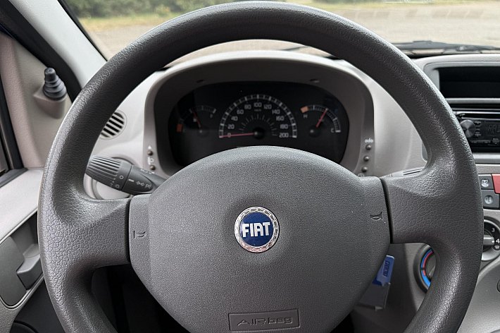 Fiat Panda 1.1 Young , 92.733 KM, NAP, ELECTR RAMEN, ZEER GOED RIJDENDE PANDA MET LAGE KMSTAND, BETROUWBAAR EN LAAG IN VASTE KOSTEN, APK NIEUW