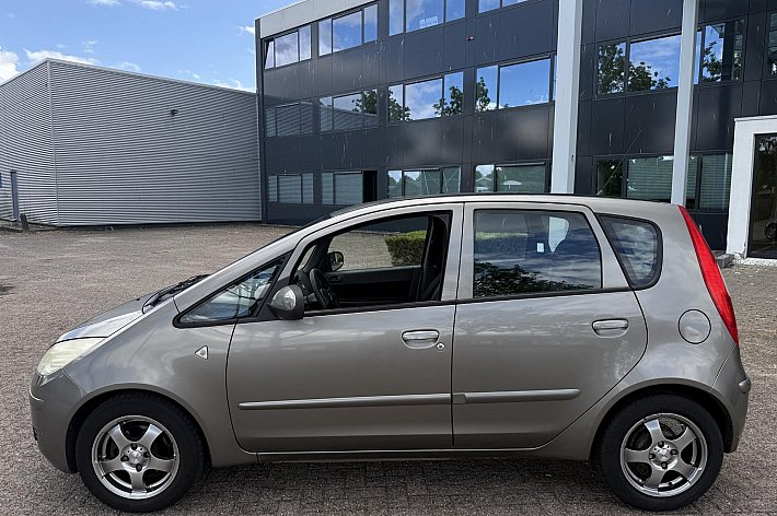 Mitsubishi Colt 1.3 Incharge+ , AIRCO, 5 DEURS, 88.126 KM NAP, ZUINIG EN BETROUWBAAR, ZEER LEUKE COLT