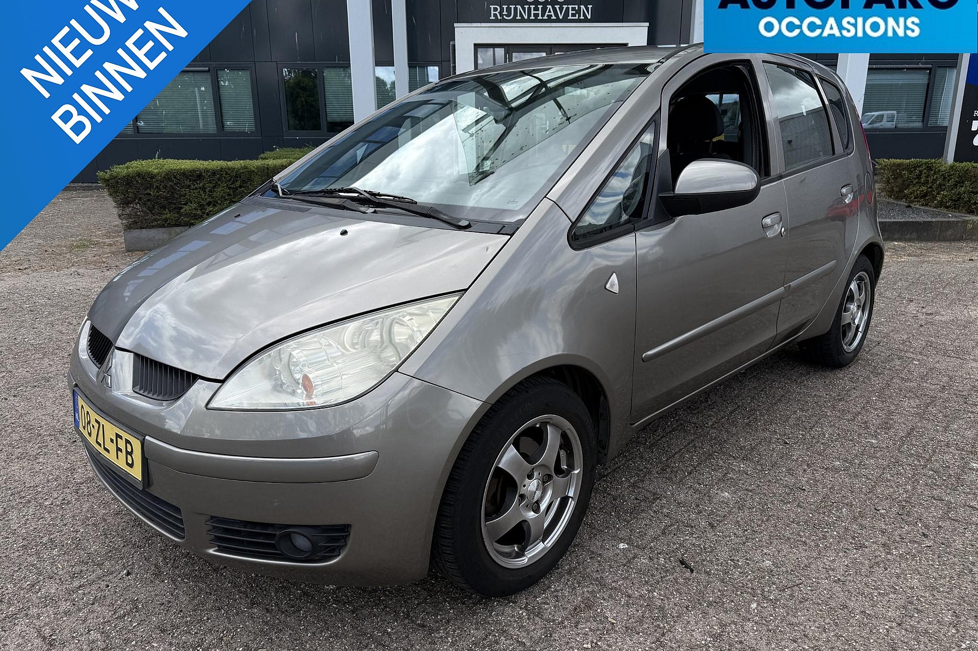 Mitsubishi Colt