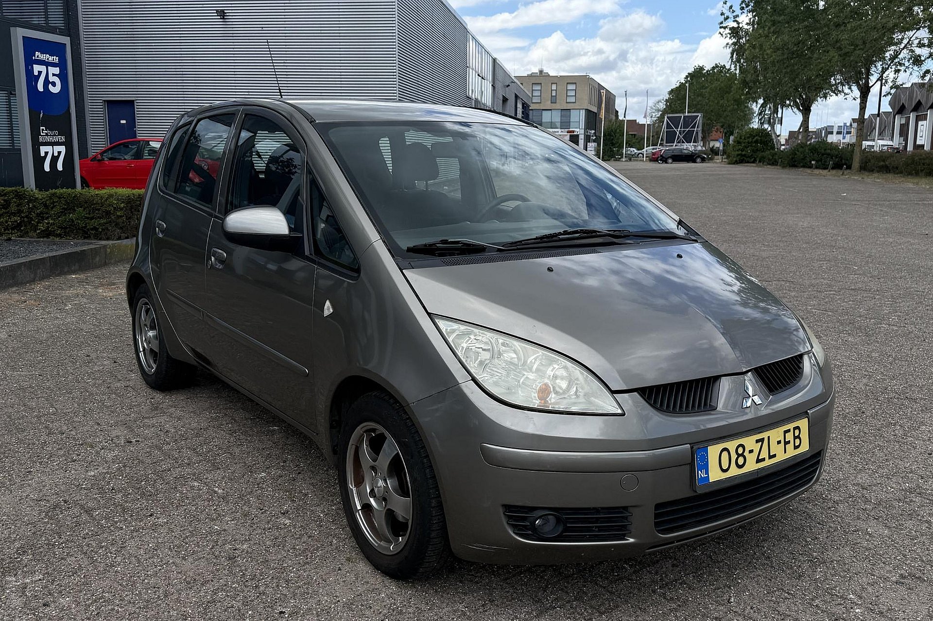 Mitsubishi Colt