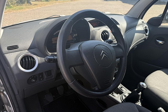 Citroën C3 1.4i Ligne Prestige , AIRCO, 5 DEURS, CV, PDC, 175.751 KM NAP, RIJDT ECHT SUPER, GEEN RAMMELTJES, GOED ONDERHOUDEN,