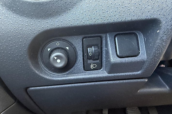 Citroën C3 1.4i Ligne Prestige , AIRCO, 5 DEURS, CV, PDC, 175.751 KM NAP, RIJDT ECHT SUPER, GEEN RAMMELTJES, GOED ONDERHOUDEN,