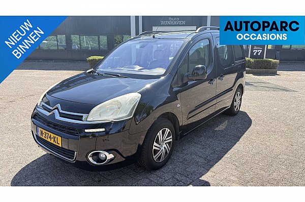 Citroën Berlingo 1.6 VTi Tendance , AIRCO, DUBBEL SCHUIFDEUR, CRUISE,  MULTISPACE, TREKHAAK, PDC, ELECTR RAMEN, GOED ONDERHOUDEN, BOEKJES AANWEZIG, NETTE AUTO