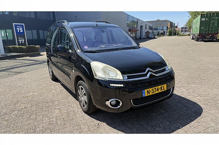 Citroën Berlingo 1.6 VTi Tendance , AIRCO, DUBBEL SCHUIFDEUR, CRUISE,  MULTISPACE, TREKHAAK, PDC, ELECTR RAMEN, GOED ONDERHOUDEN, BOEKJES AANWEZIG, NETTE AUTO