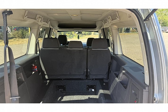 Volkswagen Caddy Maxi 1.6 TDI Trendline , AUTOMAAT, AIRCO, NAVI, INRIJPLAAT VOOR ROLSTOEL/SCOOTMOBIEL, EXPORTPRIJS !!!!