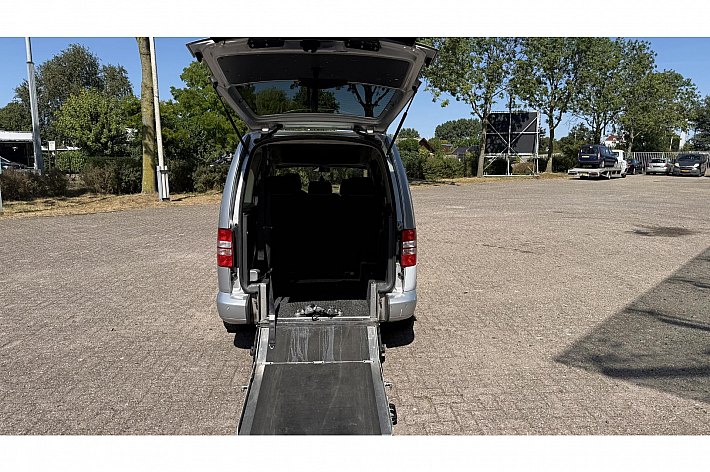 Volkswagen Caddy Maxi 1.6 TDI Trendline , AUTOMAAT, AIRCO, NAVI, INRIJPLAAT VOOR ROLSTOEL/SCOOTMOBIEL, EXPORTPRIJS !!!!