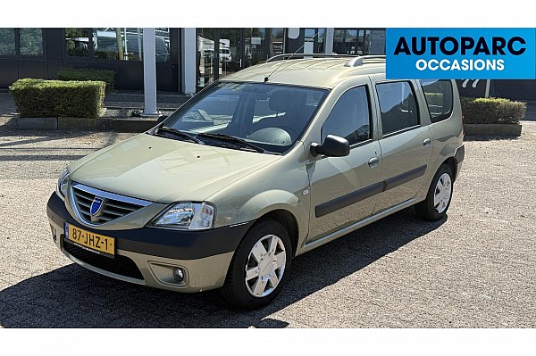 Dacia Logan MCV 1.6-16V Lauréate , AIRCO, TREKHAAK, ELECTR RAMEN VOOR, BOEKJES RIJDT PERFECT, RUIME BETAALBARE GEZINSAUTO