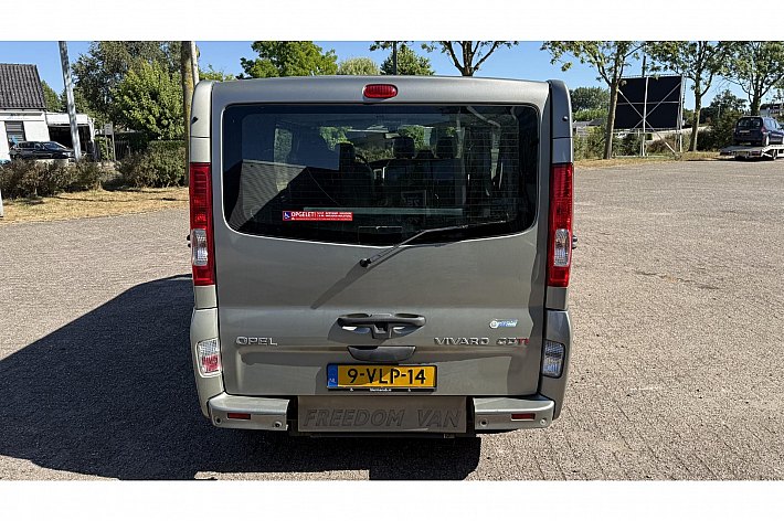 Opel Vivaro 2.0 CDTI L2H1 DC , AIRCO, DUBBEL SCHUIFDEUR, DEALERONDERHOUDEN, NET EEN BEURT GEHAD, BOEKJES, EX INVALIDE