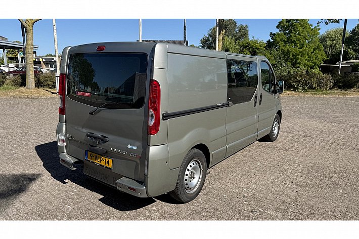 Opel Vivaro 2.0 CDTI L2H1 DC , AIRCO, DUBBEL SCHUIFDEUR, DEALERONDERHOUDEN, NET EEN BEURT GEHAD, BOEKJES, EX INVALIDE