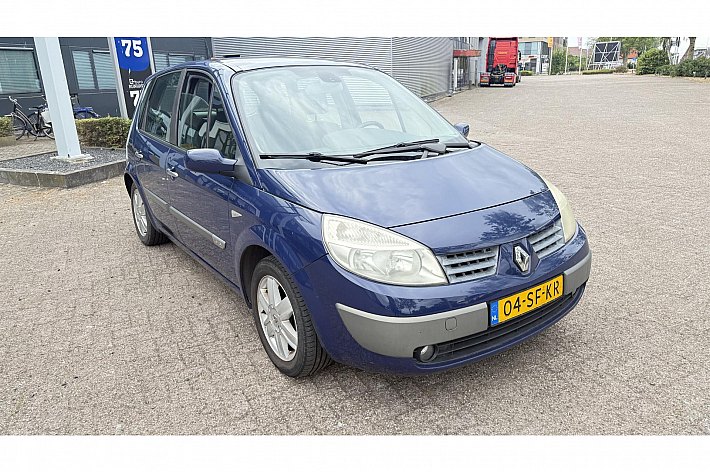 Renault Scénic 1.6-16V Privilège Luxe , AIRCO, ELECTR RAMEN, TREKHAAK, INRUILER ZOMEENEMEN, PROEFRIJDEN EN NAKIJKEN GEEN PROBLEEM, GARANTIE GEEN .