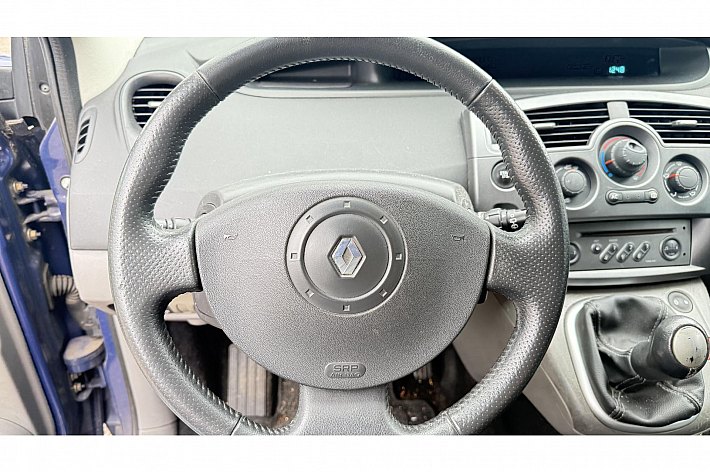 Renault Scénic 1.6-16V Privilège Luxe , AIRCO, ELECTR RAMEN, TREKHAAK, INRUILER ZOMEENEMEN, PROEFRIJDEN EN NAKIJKEN GEEN PROBLEEM, GARANTIE GEEN .