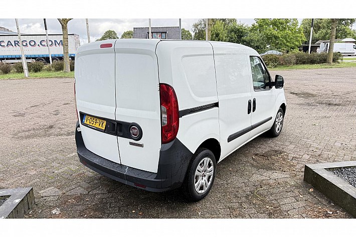 Fiat Doblò Cargo 1.6 MJ L1H1 ECO JET , AIRCO, 6 BAK, 3 PERSOONS, ELECTR RAMEN, NAVI, EURO 6, ACHTER DEUREN, NETJES ONDERHOUDEN, BTW AUTO, BOEKJES AANWEZIG