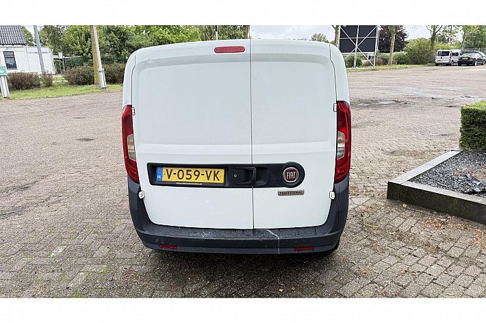 Fiat Doblò Cargo 1.6 MJ L1H1 ECO JET , AIRCO, 6 BAK, 3 PERSOONS, ELECTR RAMEN, NAVI, EURO 6, ACHTER DEUREN, NETJES ONDERHOUDEN, BTW AUTO, BOEKJES AANWEZIG