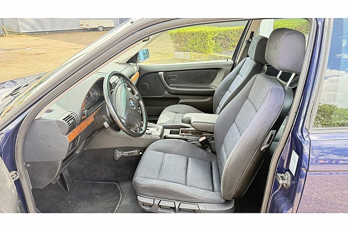 BMW 3 Serie Compact 316i Executive , AUTOMAAT, AIRCO, 186.199 KM, TREKHAAK, ORIGINELE NL AUTO MET NAP