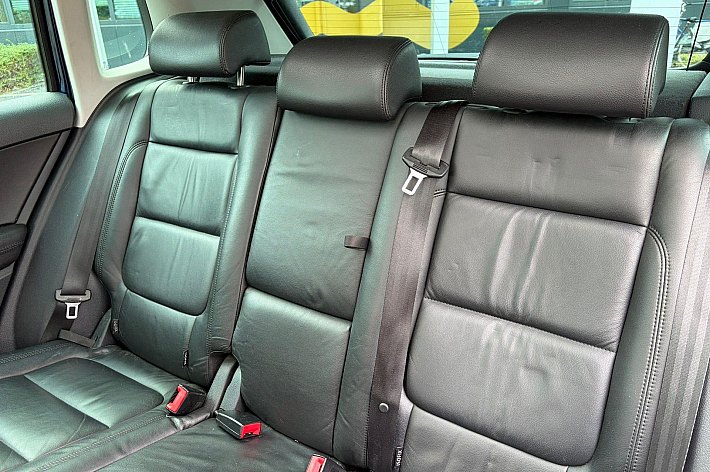 Volkswagen Tiguan 2.0 TSI Track&Field 4Motion , PANO, LEDER, AUTOMAAT, PDC, CRUISE CONTROLE, 200 PK, R LINE SPORTSTUUR, AUTOMATISCH INPARKEREN, VREDESTEIN BANDEN, ELECTR STOELEN, RAMEN EN SPIEGELS, VOLLE AUTO !!