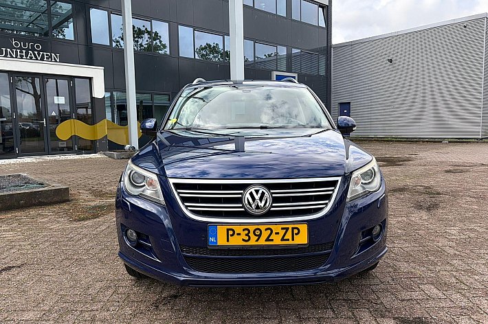 Volkswagen Tiguan 2.0 TSI Track&Field 4Motion , PANO, LEDER, AUTOMAAT, PDC, CRUISE CONTROLE, 200 PK, R LINE SPORTSTUUR, AUTOMATISCH INPARKEREN, VREDESTEIN BANDEN, ELECTR STOELEN, RAMEN EN SPIEGELS, VOLLE AUTO !!