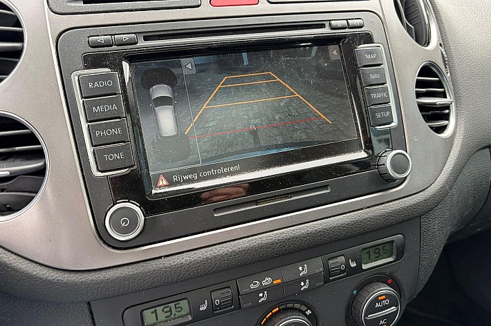 Volkswagen Tiguan 2.0 TSI Track&Field 4Motion , PANO, LEDER, AUTOMAAT, PDC, CRUISE CONTROLE, 200 PK, R LINE SPORTSTUUR, AUTOMATISCH INPARKEREN, VREDESTEIN BANDEN, ELECTR STOELEN, RAMEN EN SPIEGELS, VOLLE AUTO !!