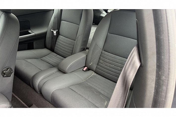 Volvo C30 2.0 Momentum , AIRCO, CRUISE, 155.176 NAP, BOEKJES AANWEZIG, GOED ONDERHOUDEN, OPTISCH WAT BESCHADIGD, REMSCHIJVEN VOORZIJDE BEETJE KROM, MEENEEMPRIJS VOOR DEZE UNIEKE EN SNELLE C30, VOOR DE LIEFHEBBER MET UNIEK LAGE KM STAND !!!