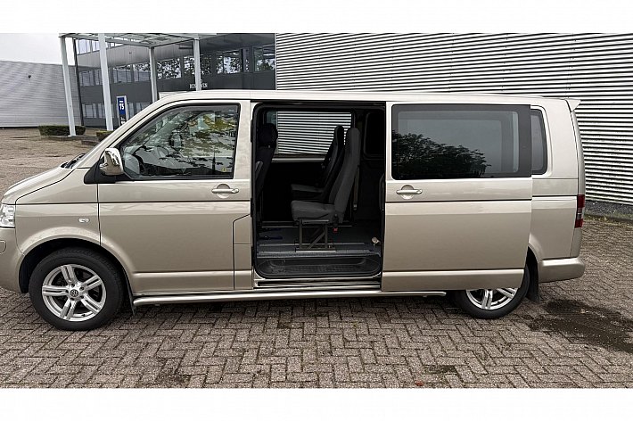 Volkswagen Transporter 1.9 TDI 340 Trendline DC , AIRCO, CRUISE, NAVI, FULL ENGINE REVISION 4325.= 3 MONTH AGO, DRIVE LIKE NEW !!!, 5 PERSOONS, LIFT FOR DISABELD PEOPLE ELECTRIC, EXPORT !!! TOP CAR !!