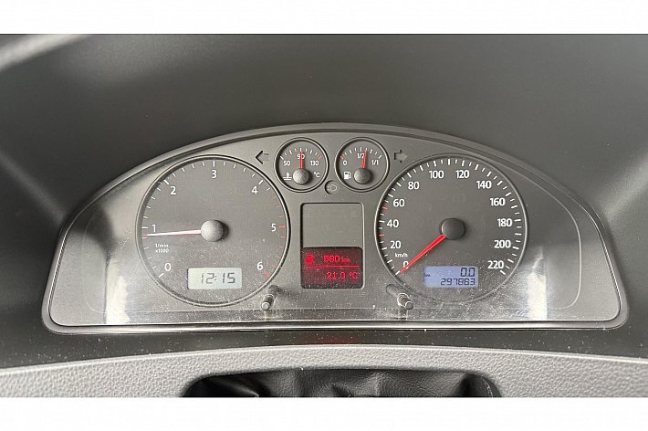 Volkswagen Transporter 1.9 TDI 340 Trendline DC , AIRCO, CRUISE, NAVI, FULL ENGINE REVISION 4325.= 3 MONTH AGO, DRIVE LIKE NEW !!!, 5 PERSOONS, LIFT FOR DISABELD PEOPLE ELECTRIC, EXPORT !!! TOP CAR !!