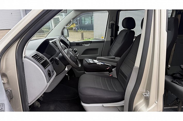 Volkswagen Transporter 1.9 TDI 340 Trendline DC , AIRCO, CRUISE, NAVI, FULL ENGINE REVISION 4325.= 3 MONTH AGO, DRIVE LIKE NEW !!!, 5 PERSOONS, LIFT FOR DISABELD PEOPLE ELECTRIC, EXPORT !!! TOP CAR !!