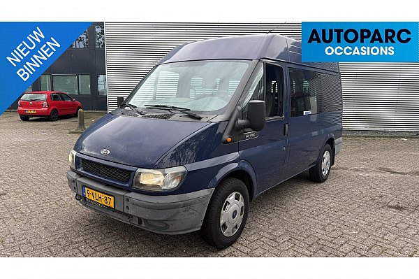 Ford Transit 300S 2.4TDdi , EXPORT, AUTOMAAT, 137.380 KM, HOGE UITVOERING, ROLSTOELLIFT, ELECTR VERSTELBARE STOEL, SCHUIFDEUR, OOK IDEAAL VOOR OMBOUW CAMPER, BIJ EXPORT BLIJFT LIFT ER IN, VOOR IN NL GAAT HIJ ER UIT !!!RIJDT EN SCHAKELT 100%