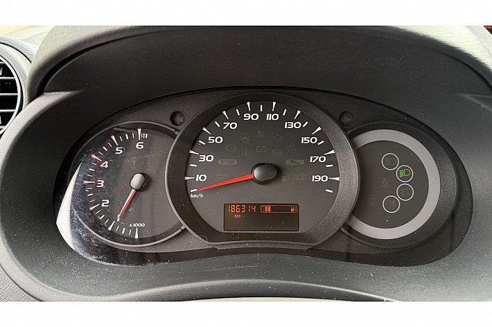 Renault Kangoo Family 1.6 Authentique , AIRCO, 2x SCHUIFDEUR, DISTRIBUTIE KAN NOG 60.000 KM MEE, TREKHAAK, RIJDT EN SCHAKELT GOED, VOORDELIG EN VEEL RUIMTE