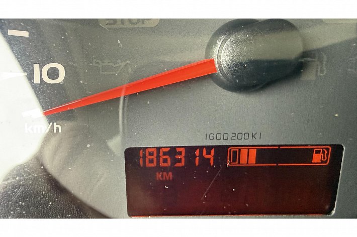 Renault Kangoo Family 1.6 Authentique , AIRCO, 2x SCHUIFDEUR, DISTRIBUTIE KAN NOG 60.000 KM MEE, TREKHAAK, RIJDT EN SCHAKELT GOED, VOORDELIG EN VEEL RUIMTE