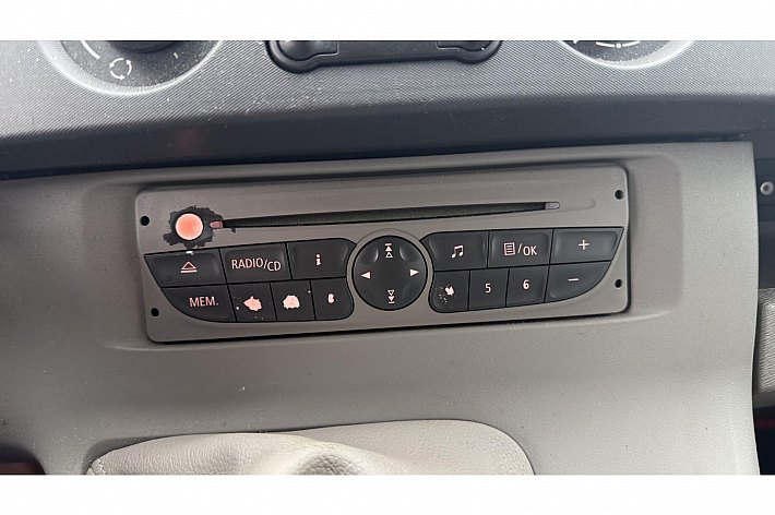 Renault Kangoo Family 1.6 Authentique , AIRCO, 2x SCHUIFDEUR, DISTRIBUTIE KAN NOG 60.000 KM MEE, TREKHAAK, RIJDT EN SCHAKELT GOED, VOORDELIG EN VEEL RUIMTE