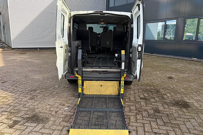 Opel Vivaro 2.0 CDTI L1H2 DC , AIRCO, INVALIDELIFT, 6 BAK, 5 PERSOONS OP KENTEKEN, EXPORT !!!!  DC , RIJDT EN SCHAKELT GOED