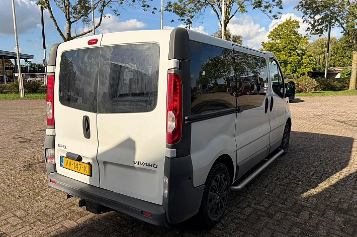 Opel Vivaro 2.0 CDTI L1H2 DC , AIRCO, INVALIDELIFT, 6 BAK, 5 PERSOONS OP KENTEKEN, EXPORT !!!!  DC , RIJDT EN SCHAKELT GOED