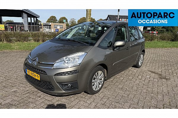 Citroën C4 Picasso 1.6 VTi Attraction , 119.102 KM NAP, AIRCO, DEALER ONDERHOUDEN, TREKHAAK, BOEKJES, RUIME GEZINSAUTO, AUTO HEEFT DIVERSE LAK SCHAAFPLEKJES, RIJDT HIJ NIET MINDER OM, MAAR IS DAAR DOOR WEL SCHERP GEPRIJSD !!!