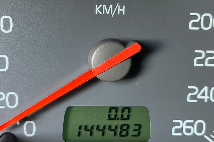 Volvo V40 1.8 144.471 KM, NAP, LPG G3, TREKHAAK, CRUISE CONTROLE, BOEKJES, RIJDT PERFECT, GOEDKOOP LPG TANKEN IN DEZE DURE TIJDEN