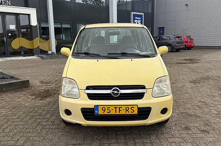 Opel Agila 1.0-12V Flexx cool , AIRCO, LEUKE VERKLEURDE GELE OPEL AGILA VOORZIEN VAN EEN NAP LAGE KM STAND, 5 DEUREN, ZUINIGE MOTOR,  RIJDT EN SCHAKELT HEERLIJK.