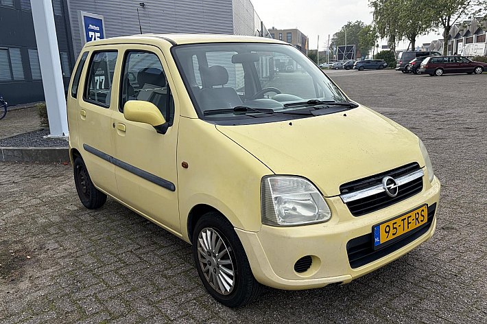 Opel Agila 1.0-12V Flexx cool , AIRCO, LEUKE VERKLEURDE GELE OPEL AGILA VOORZIEN VAN EEN NAP LAGE KM STAND, 5 DEUREN, ZUINIGE MOTOR,  RIJDT EN SCHAKELT HEERLIJK.