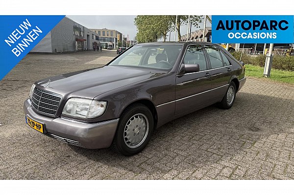 Mercedes-Benz S-Klasse 300 SE , S320, 3.2, AUTOMAAT, CLIMA. ELECTR VOORSTOELEN, SPIEGELS EN RAMEN, STOELVERWARMING, DUBBEL GLAS, CRUISE CONTROLE, ETC, DE KATHEDRAAL IS EEN VAN DE BEST GEBOUWDE MERCEDESSEN OOIT, BLIJVEND YOUNGTIMER!!
