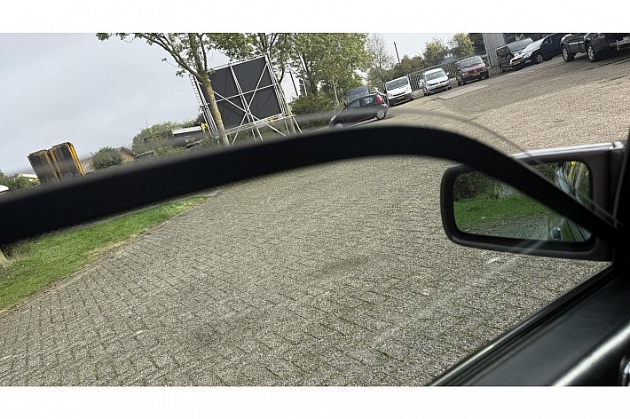 Mercedes-Benz S-Klasse 300 SE , S320, 3.2, AUTOMAAT, CLIMA. ELECTR VOORSTOELEN, SPIEGELS EN RAMEN, STOELVERWARMING, DUBBEL GLAS, CRUISE CONTROLE, ETC, DE KATHEDRAAL IS EEN VAN DE BEST GEBOUWDE MERCEDESSEN OOIT, BLIJVEND YOUNGTIMER!!