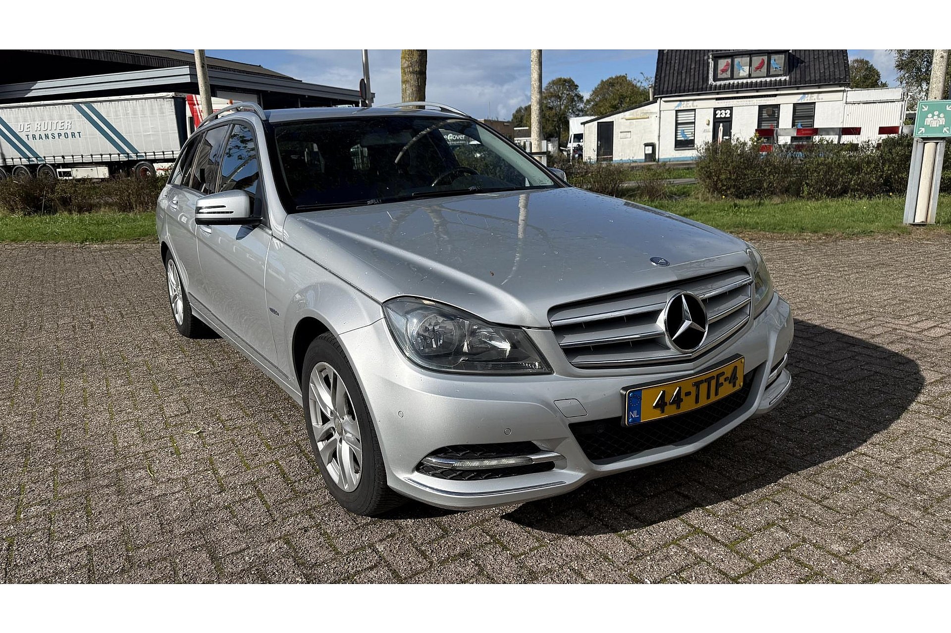 Mercedes-Benz C-Klasse