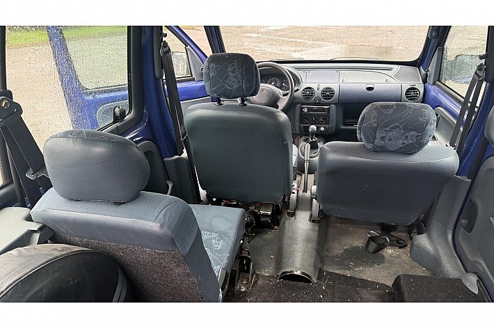 Renault Kangoo 1.4 RT MET INRIJPLAAT, IDEAAL VOOR ZZP-ER OF SCOOTERVERVOER, EX JNVALIDE, DISTRIBUTIE VERVANGEN OP 151.000, BOEKJES AANWEZIG, GEEN NIEUWE AUTO, MAAR WEL TECHNISCH GOED….