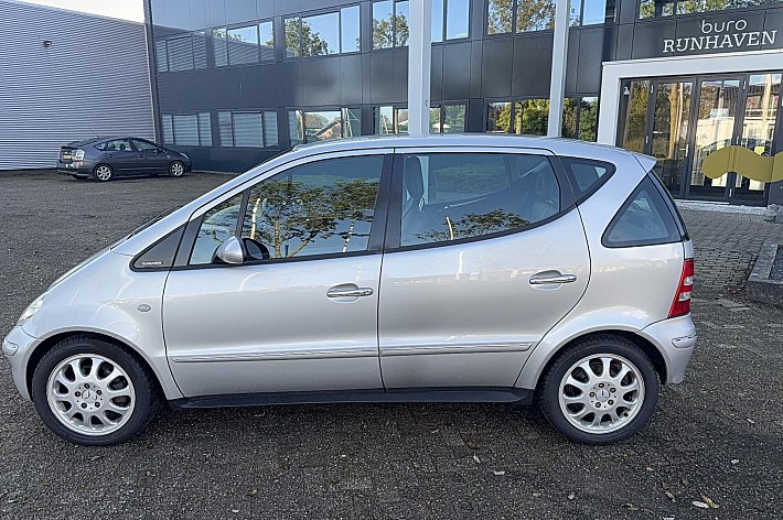 Mercedes-Benz A-Klasse 190 Elegance Lang AIRCO, CRUISE CONTROLE, LEER, AUTOMAAT, LANGE UITVOERING, VOLLEDIG ONDERHOUDEN, VOL OPTIES