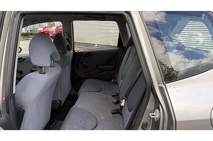 Honda Jazz 1.2 S , AIRCO, 159.237 KM, DRUKLAGER/BAK MAAKT GELUID, RIJDT GOED, EXPORT/HANDEL OF HANDIGE HARRY, ZO MEENEMEN