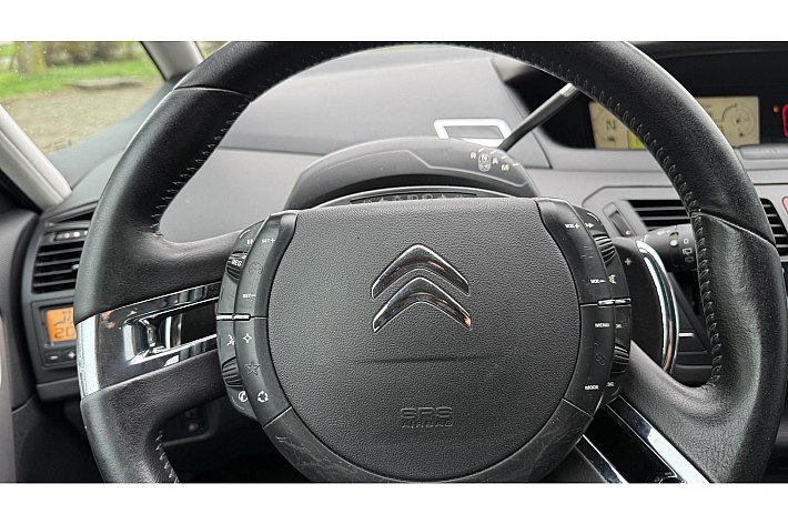 Citroën C4 Picasso 1.6 THP Tendance EGS AUTOMAAT, AIRCO, TREKHAAK, GOED ONDERHOUDEN ZIE FACTUREN, RIJDT EN SCHAKELT GOED, BOEKJES AANWEZIG