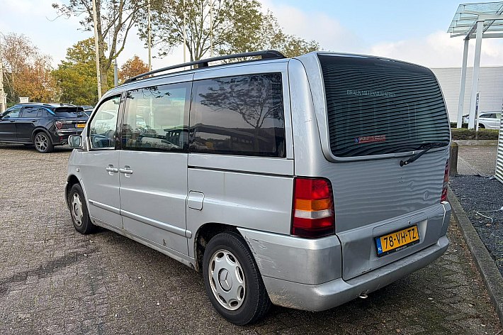Mercedes-Benz V-Klasse V 200 CDI Trend , AIRCO, EXPORT ONLY, RAMEN WERKEN NIET, DAKBEKLEDING ONTBREEKT, 1 DEUR GAAT VAN BINNEN NIET OPEN, RIJDT GOED, INVALIDE LIFT, WEG = PECH !!!