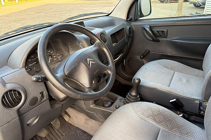 Citroën Berlingo 1.9 D 800 , 88.632 KM NAP, RIJDT GOED, NIET DE MOOISTE ZIE FOTO, VOOR DE LIEFHEBBER