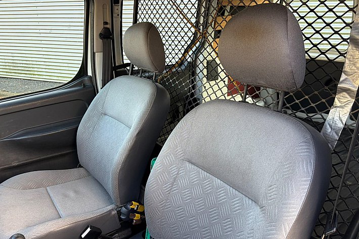 Citroën Berlingo 1.9 D 800 , 88.632 KM NAP, RIJDT GOED, NIET DE MOOISTE ZIE FOTO, VOOR DE LIEFHEBBER