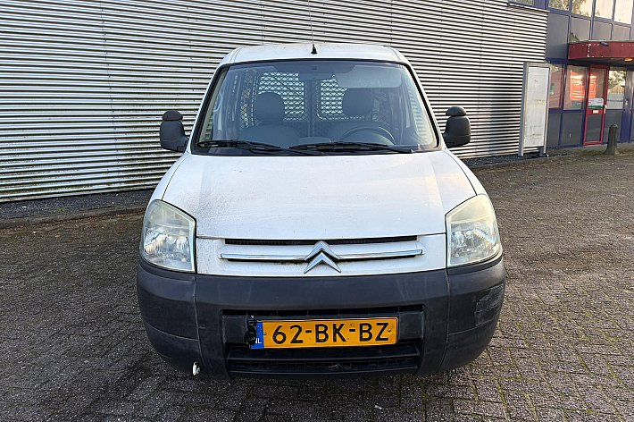 Citroën Berlingo 1.9 D 800 , 88.632 KM NAP, RIJDT GOED, NIET DE MOOISTE ZIE FOTO, VOOR DE LIEFHEBBER