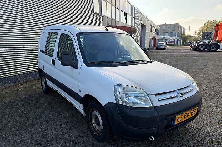 Citroën Berlingo 1.9 D 800 , 88.632 KM NAP, RIJDT GOED, NIET DE MOOISTE ZIE FOTO, VOOR DE LIEFHEBBER
