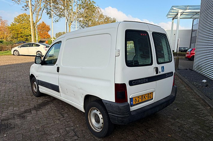 Citroën Berlingo 1.9 D 800 , 88.632 KM NAP, RIJDT GOED, NIET DE MOOISTE ZIE FOTO, VOOR DE LIEFHEBBER