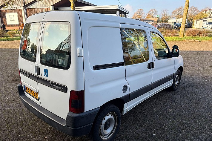 Citroën Berlingo 1.9 D 800 , 88.632 KM NAP, RIJDT GOED, NIET DE MOOISTE ZIE FOTO, VOOR DE LIEFHEBBER